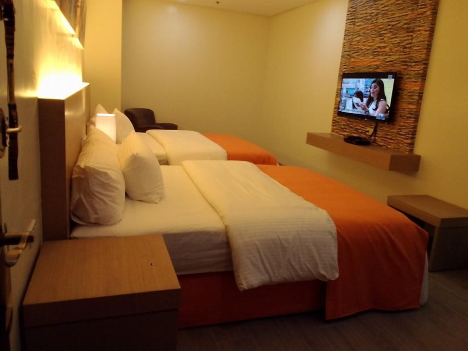 Cebu Business Hotel Exterior foto